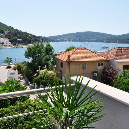 Ferienwohnung Anemos Apartman Tisno Exterior foto