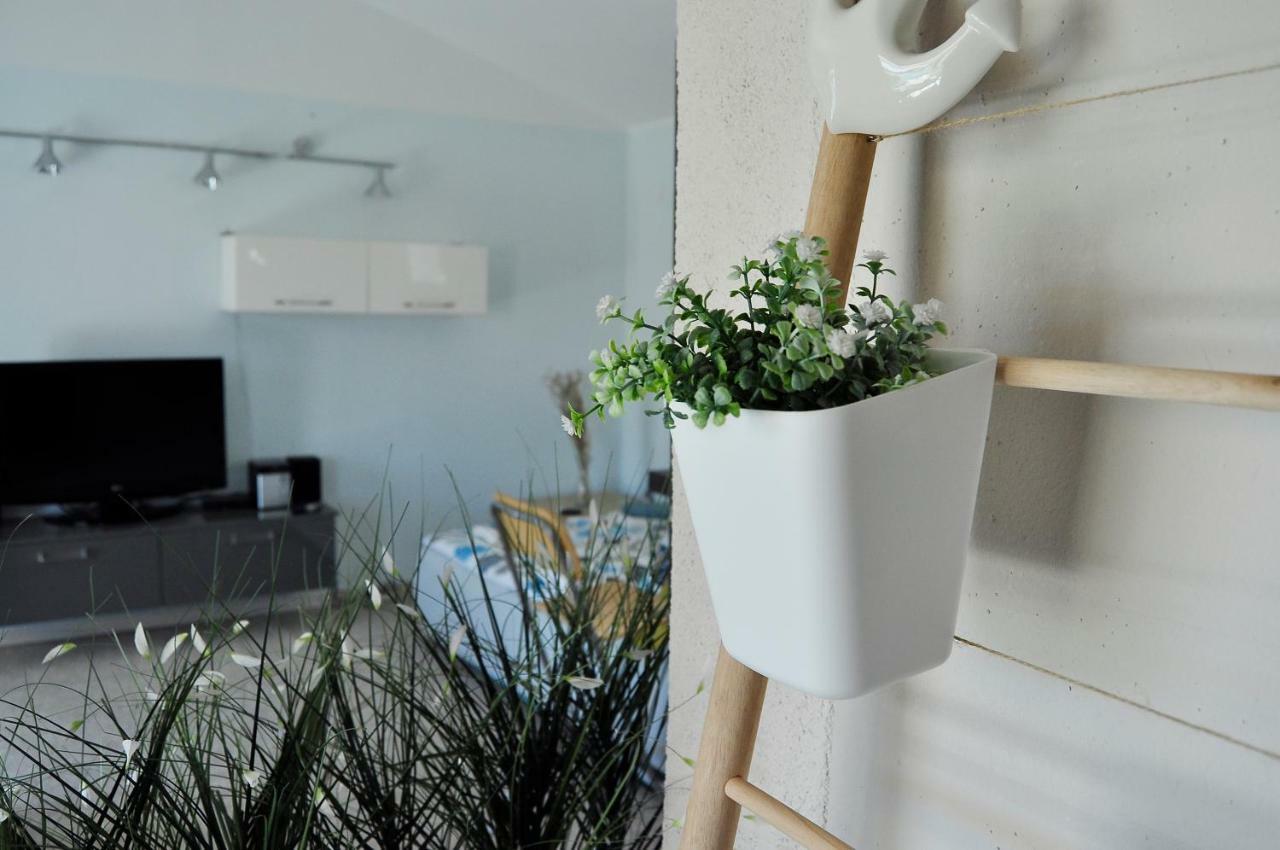 Ferienwohnung Anemos Apartman Tisno Exterior foto